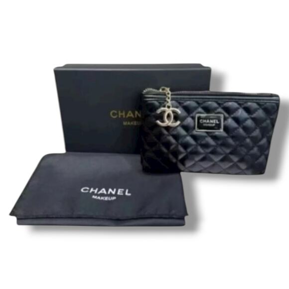Chanel Beauty Makeup l Quilted Cosmetic Pouch - New in Box - Picture 1 of 6